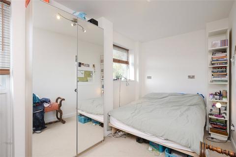 67 Earle Gardens, Kingston Upon Thames, KT2 5TB