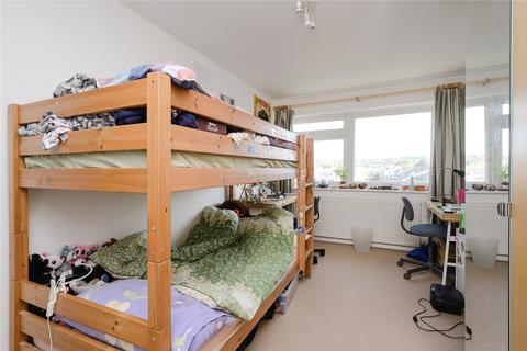 67 Earle Gardens, Kingston Upon Thames, KT2 5TB