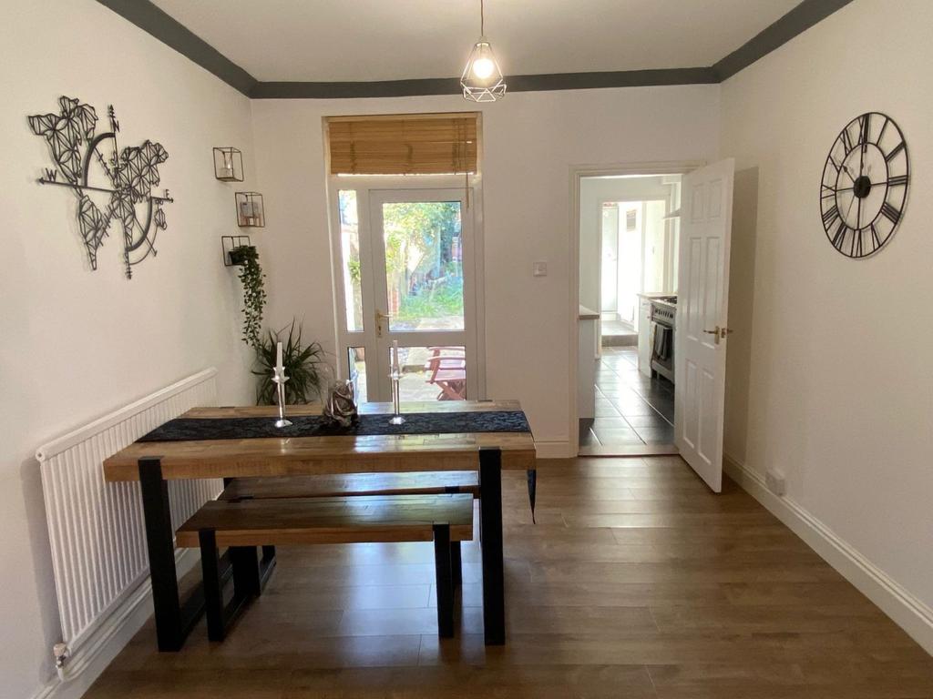 Lounge/dining room