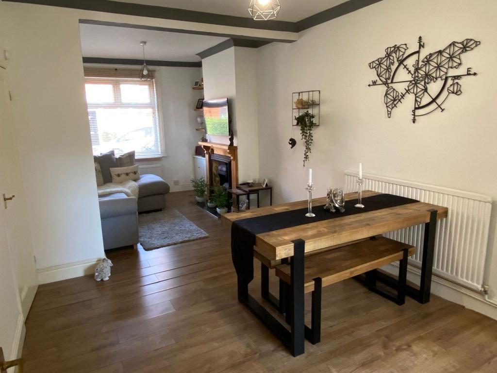 Lounge/dining room