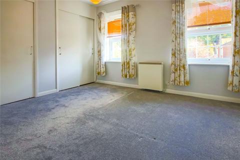 2 bedroom apartment to rent, Milton Gardens, Wokingham, RG40