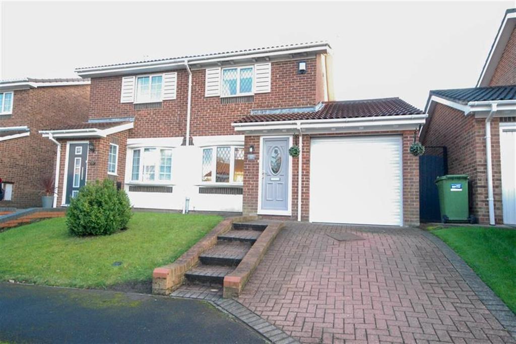 Langford Drive, Boldon Colliery 2 bed semidetached house £169,999