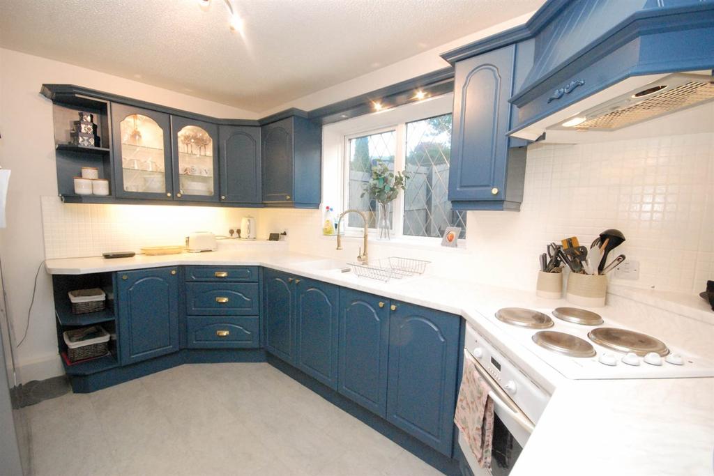 Langford Drive, Boldon Colliery 2 bed semidetached house £169,999