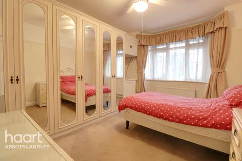 34 Hamilton Road, Hunton Bridge, Kings Langley, WD4 8PZ