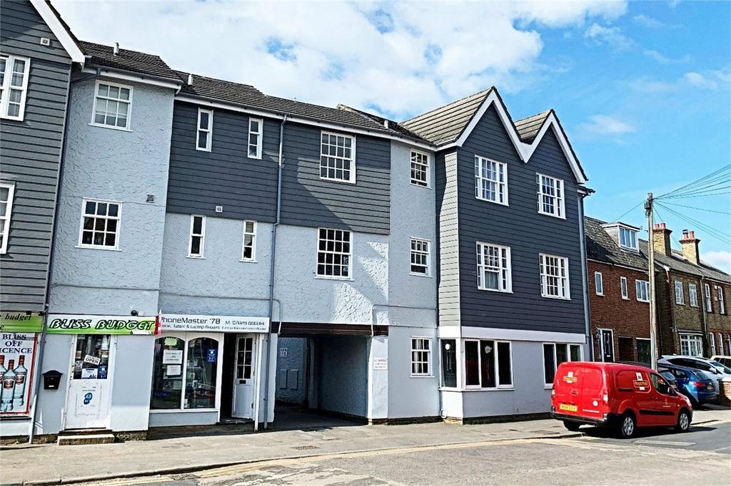 West Road, Sawbridgeworth, Hertfordshire 1 bed flat £700 pcm (£162 pw)