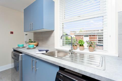 7 bedroom terraced house to rent, 8 Estcourt Avenue, Headingley, Leeds, LS6 3ES