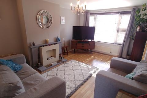 7 Barons Close, Flint, CH6 5DQ