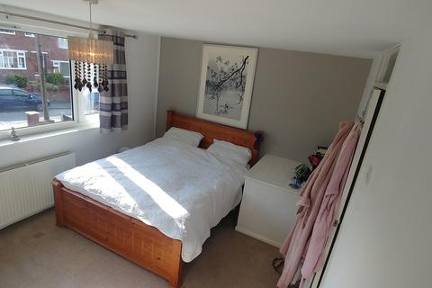 7 Barons Close, Flint, CH6 5DQ