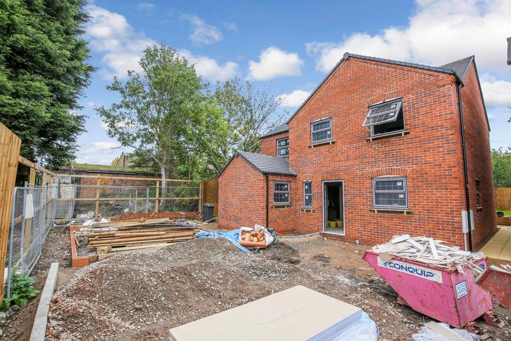 High Street, Polesworth 4 bed detached house £425,000