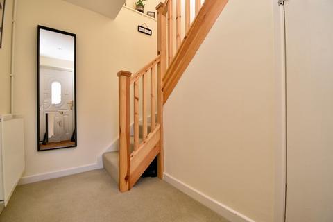 8 Carters Close, Stevenage, SG2 9QA