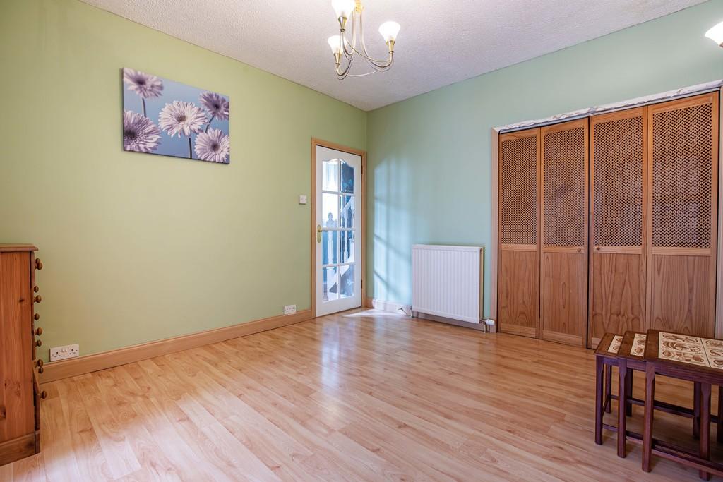 Familyroom Angle2