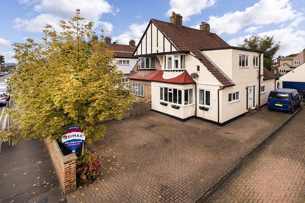 Glynde Road, Kent, DA7 4 bed semidetached house £600,000