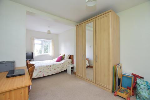 120 Avondale Road, Ipswich, IP3 9LA