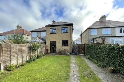 120 Avondale Road, Ipswich, IP3 9LA
