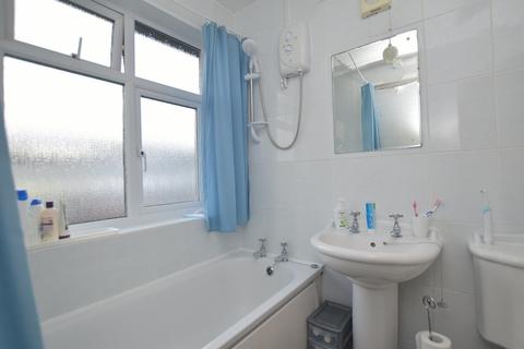 120 Avondale Road, Ipswich, IP3 9LA
