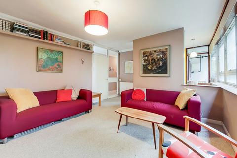 2 bedroom apartment to rent, Procter House, Avondale Square