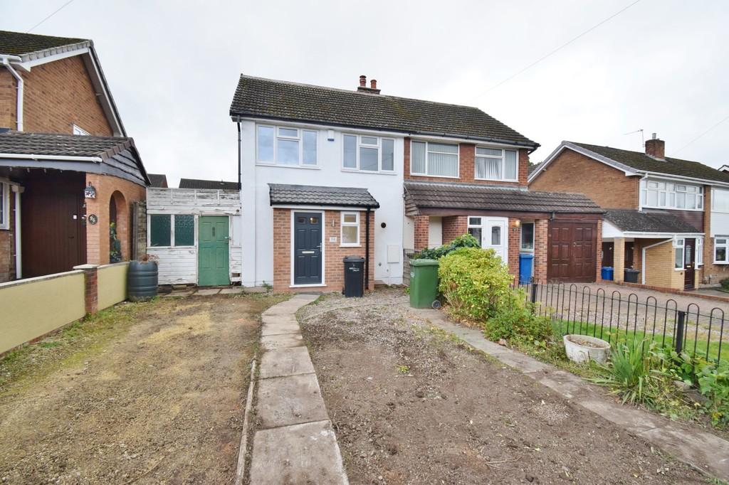 Highcliffe Road, Tamworth 3 bed semidetached house £895 pcm (£207 pw)