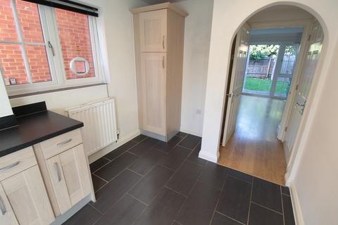 18 Derisley Close, Byfleet, West Byfleet, KT14 7QA