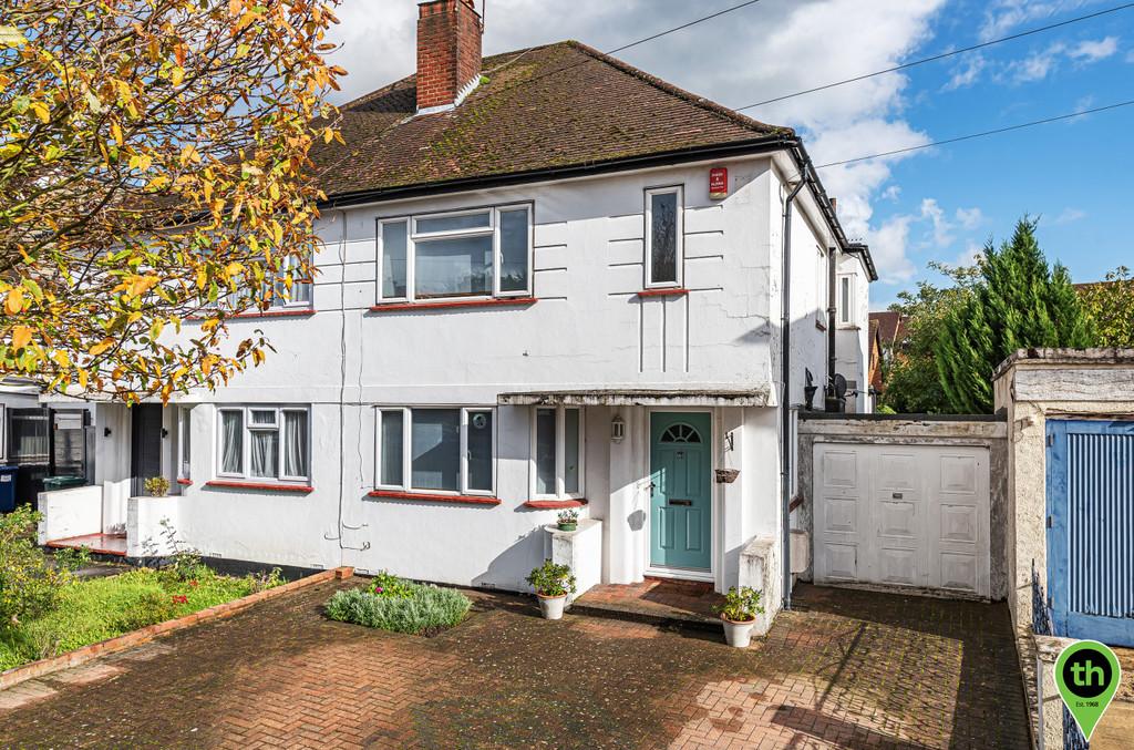 The Grove, Edgware 3 bed semidetached house £750,000