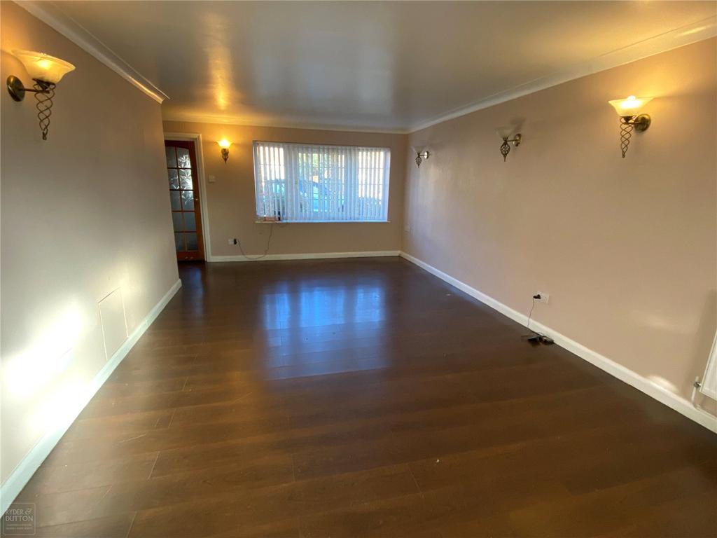 Oakdale Close, Halifax, West... 3 bed house £725 pcm (£167 pw)