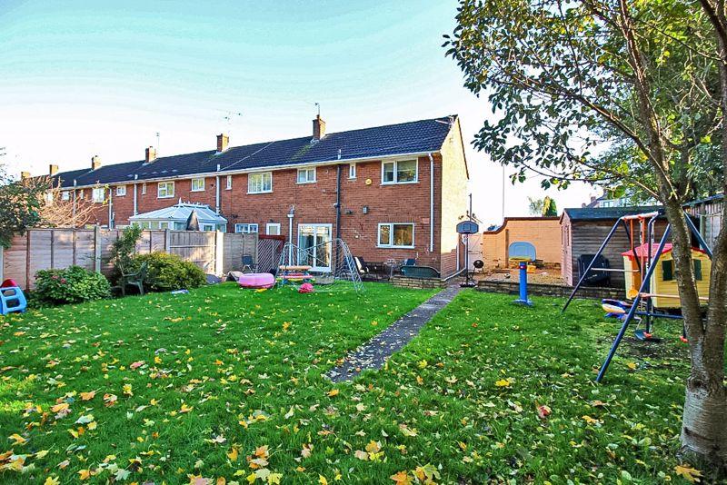 Renton Road, Wolverhampton 2 bed terraced house £165,000