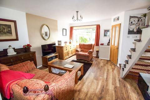 8 Ryelands Close, Caterham, CR3 5HY