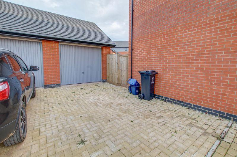 Garage &amp; Parking