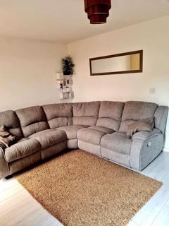 18 Smedley Close, Nottingham, NG8 5BZ