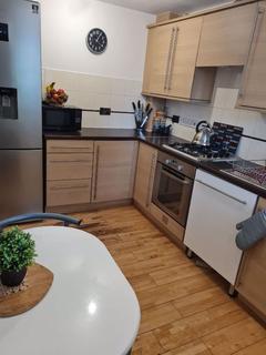 18 Smedley Close, Nottingham, NG8 5BZ