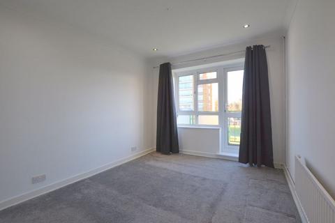 1 bedroom apartment to rent, Dove Park, Hatch End