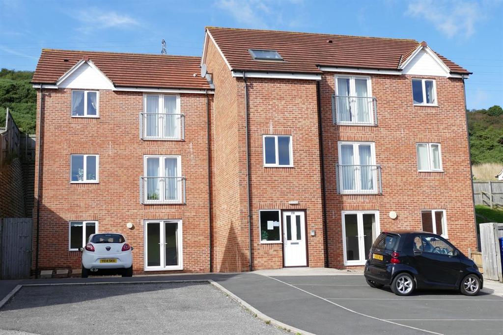 Flat 5, Phoenix House, Phoenix Drive, Scarborough 2 bed flat £595 pcm