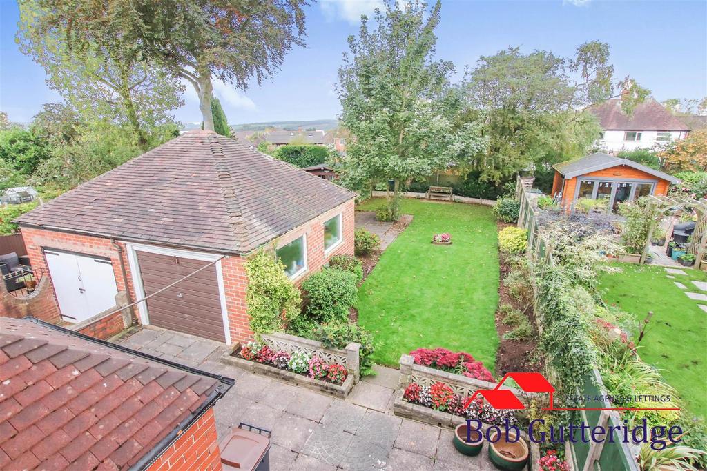 Hanbridge Avenue, Bradwell, Newcastle 3 bed semidetached house £190,000