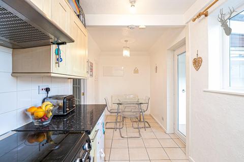 42 Green Glade, Theydon Bois, Epping, CM16 7LZ