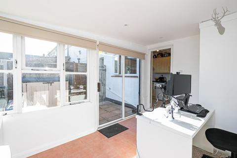 42 Green Glade, Theydon Bois, Epping, CM16 7LZ