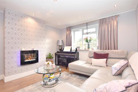 245 Park Avenue, Bushey, WD23 2DR