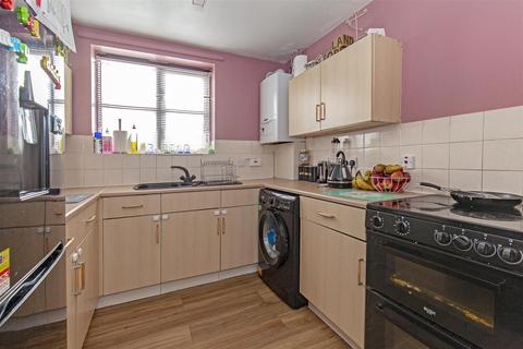 2 Michlow Close, Bradwell, Hope Valley, S33 9GF