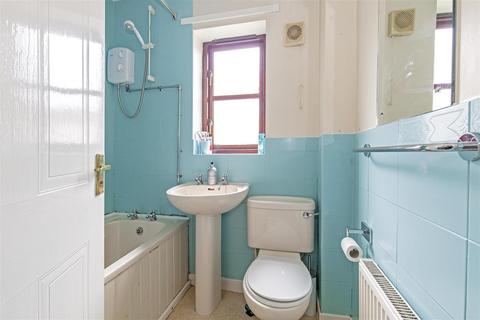2 Michlow Close, Bradwell, Hope Valley, S33 9GF