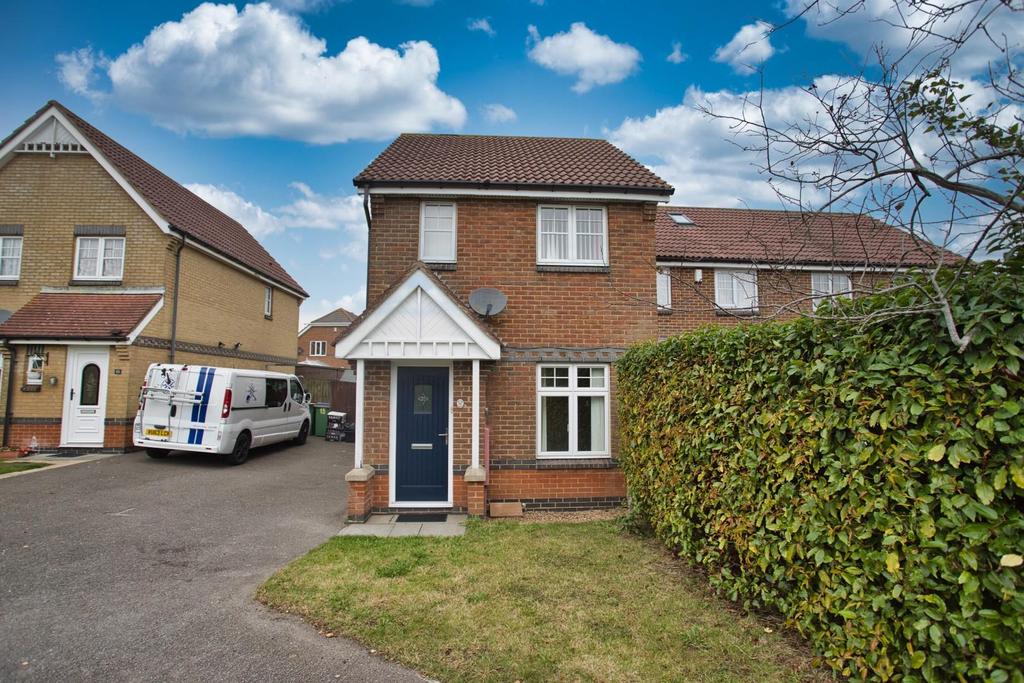 Rose Walk, Hawkinge, Folkestone 2 bed terraced house £240,000