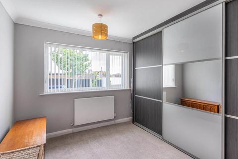 30 All Hallowes Drive, Tickhill, Doncaster, DN11 9JS