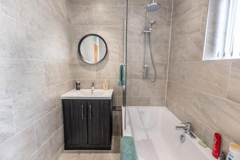 30 All Hallowes Drive, Tickhill, Doncaster, DN11 9JS