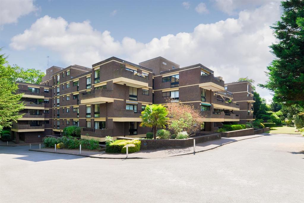 Pitt Place, Church Street, Epsom 2 bed flat £499,950