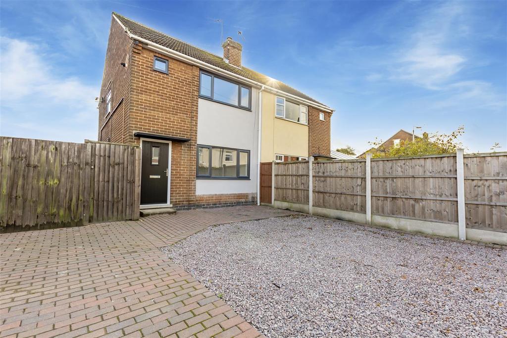 Park Hill, Awsworth, Nottingham 3 bed semidetached house £175,000