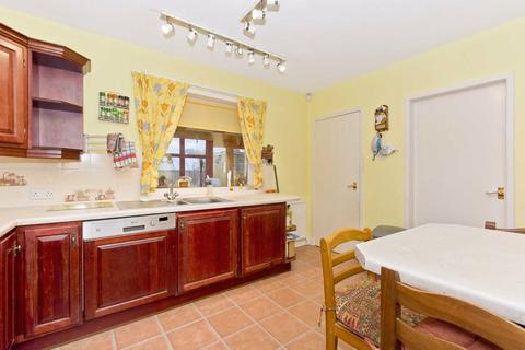 12 Cairnie Road, Glencarse, Perth, PH2 7NA