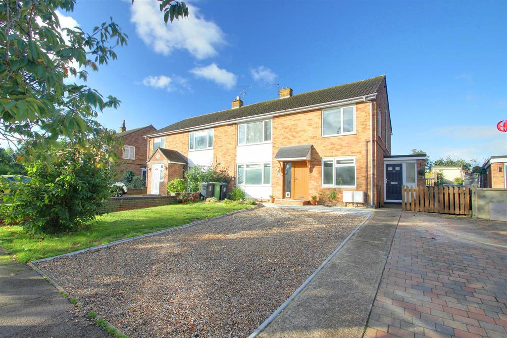 Beechfield, Kings Langley 2 bed £400,000
