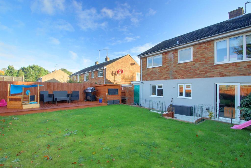 Rear garden 5.jpg