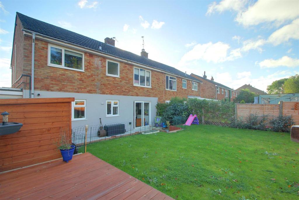 Rear garden 6.jpg
