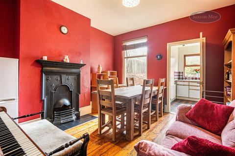 214 Green Road, Penistone, Sheffield, S36 6BG