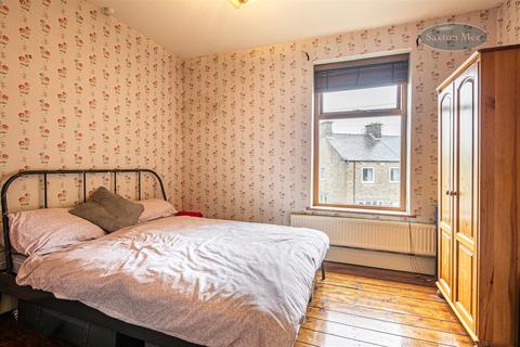 214 Green Road, Penistone, Sheffield, S36 6BG