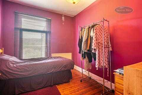 214 Green Road, Penistone, Sheffield, S36 6BG