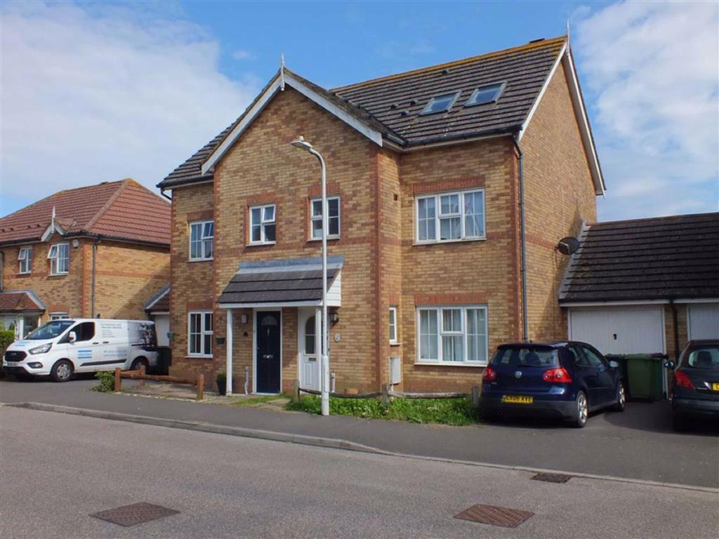 Pannell Drive, Hawkinge, Kent, CT18 4 bed semidetached house £369,000